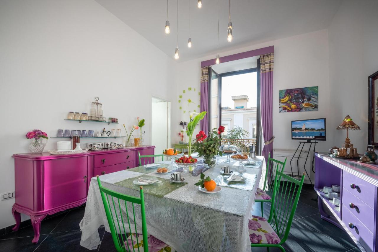 Maria Vittoria Charming Rooms And Apartments Brindisi Eksteriør bilde