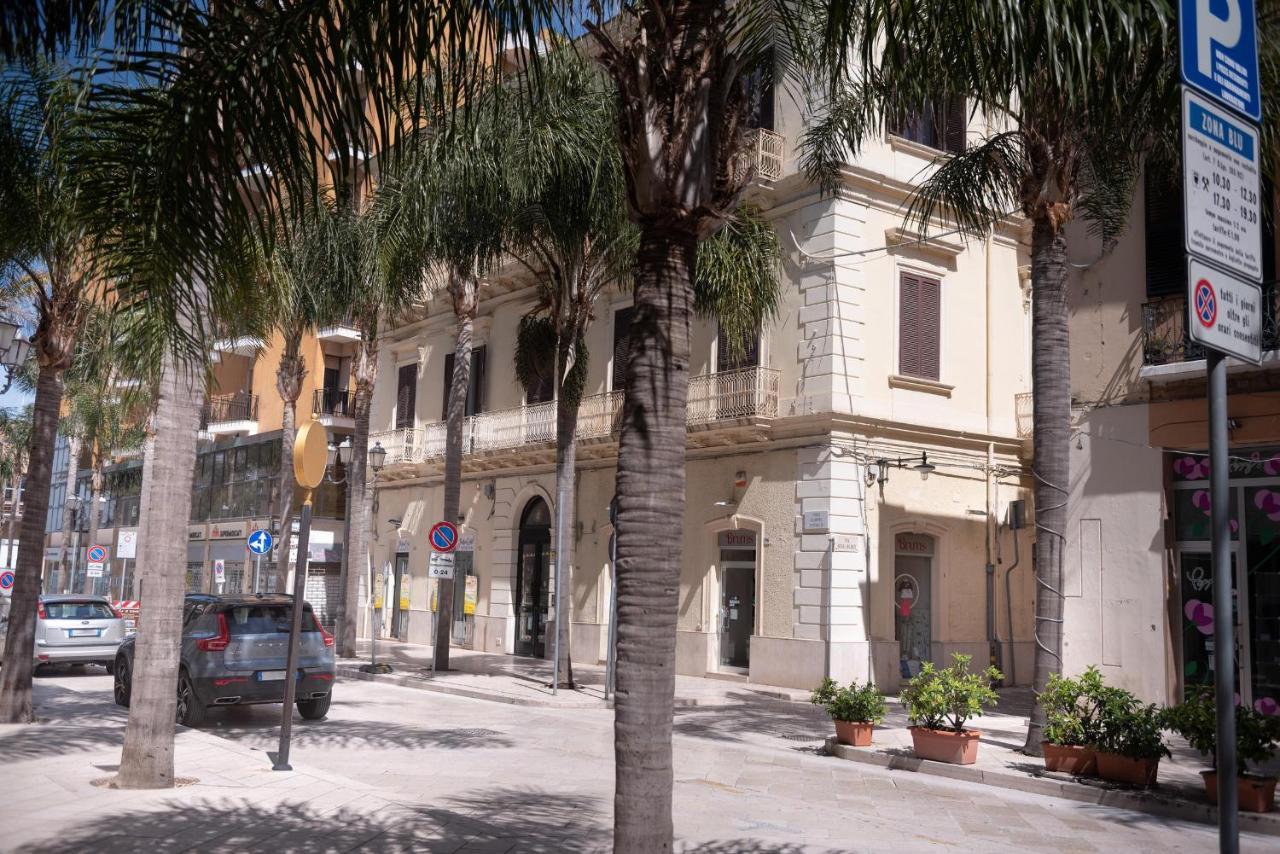 Maria Vittoria Charming Rooms And Apartments Brindisi Eksteriør bilde