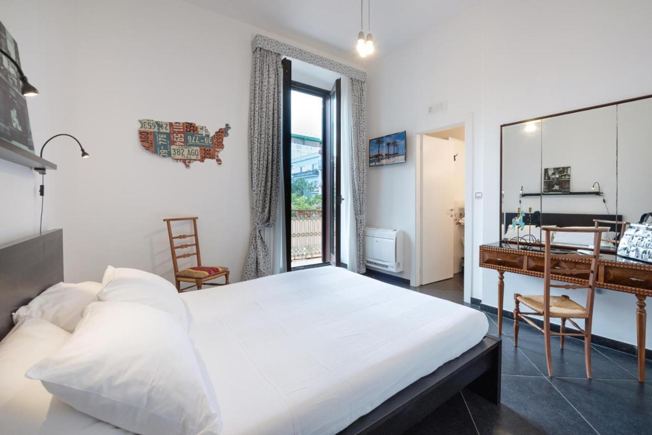 Maria Vittoria Charming Rooms And Apartments Brindisi Eksteriør bilde