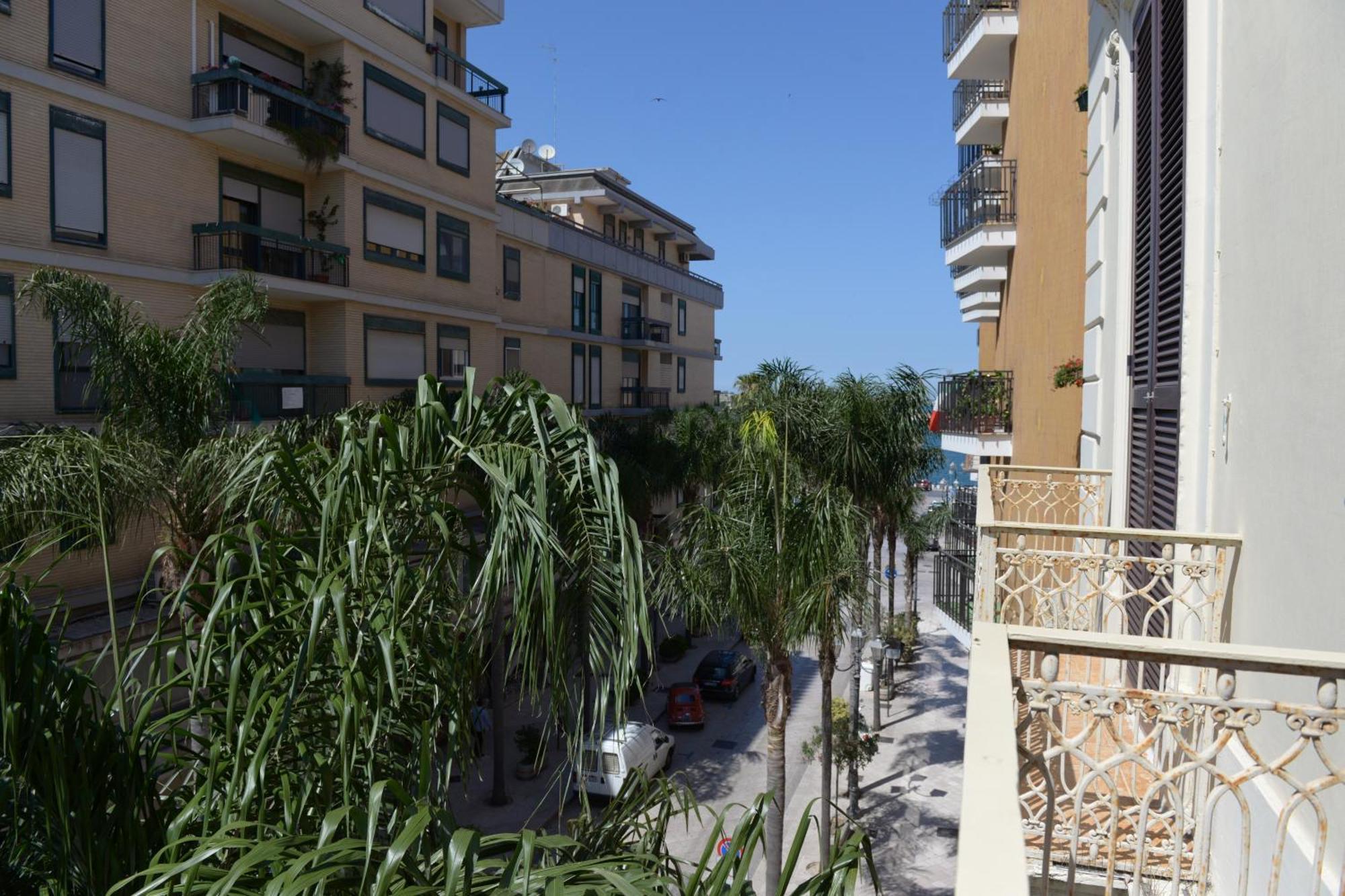 Maria Vittoria Charming Rooms And Apartments Brindisi Eksteriør bilde