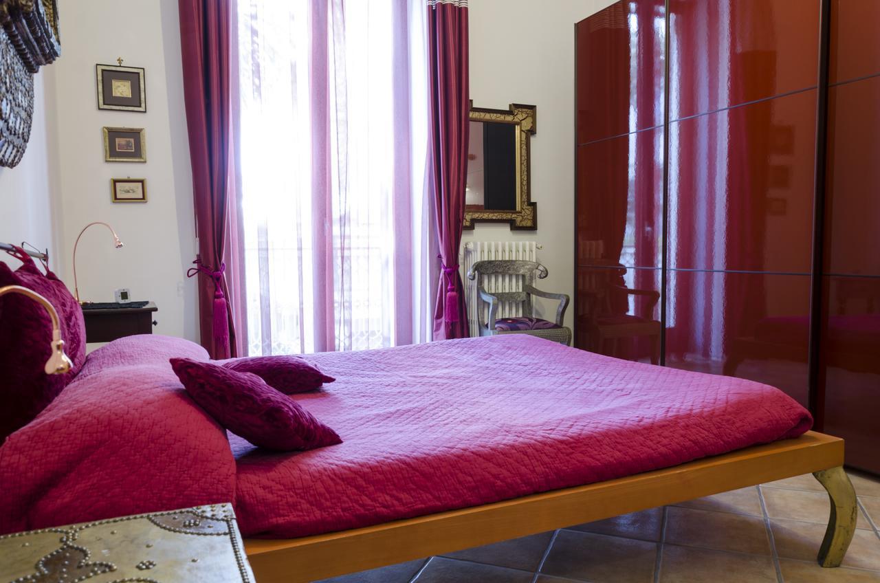 Maria Vittoria Charming Rooms And Apartments Brindisi Eksteriør bilde