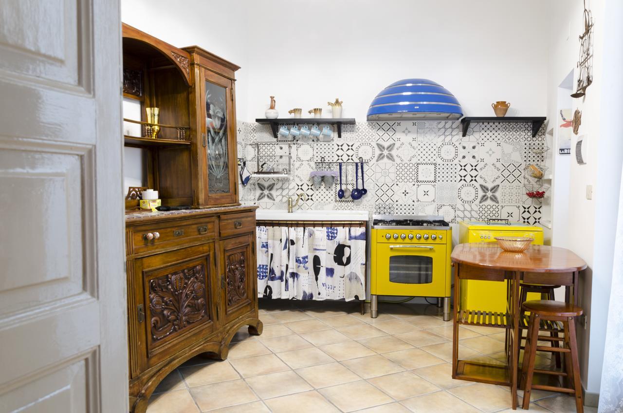 Maria Vittoria Charming Rooms And Apartments Brindisi Eksteriør bilde